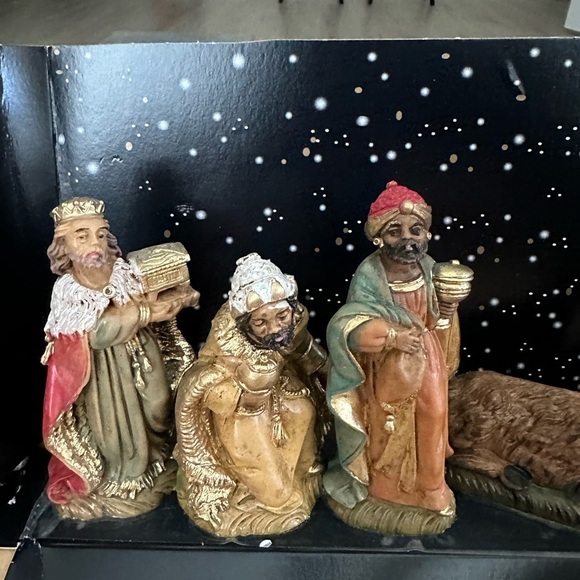 Euromarchi 8 Piece Holy Nativity Set 4” Christmas Figures Hand Crafted in Italy - Picture 12 of 16